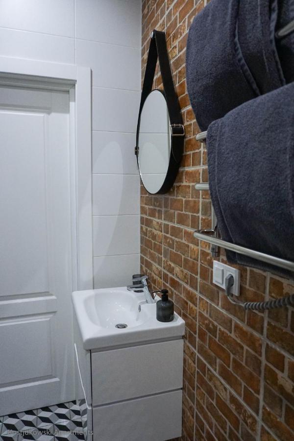 Kostjukowski Nizhynska 17 Apartment *